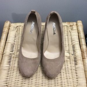 Wedge heels