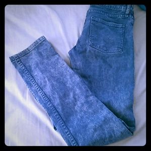 Blue acid washed jeans