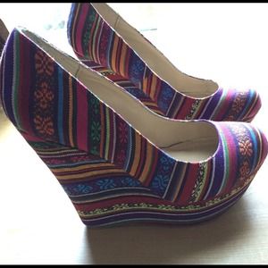 Tribal Print Wedges