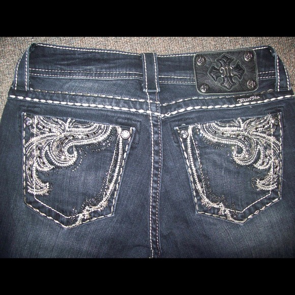ON HOLD - Black Miss Me Skinny Jeans - Size 26