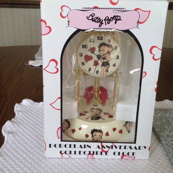 Betty Boop porcelain clock collector