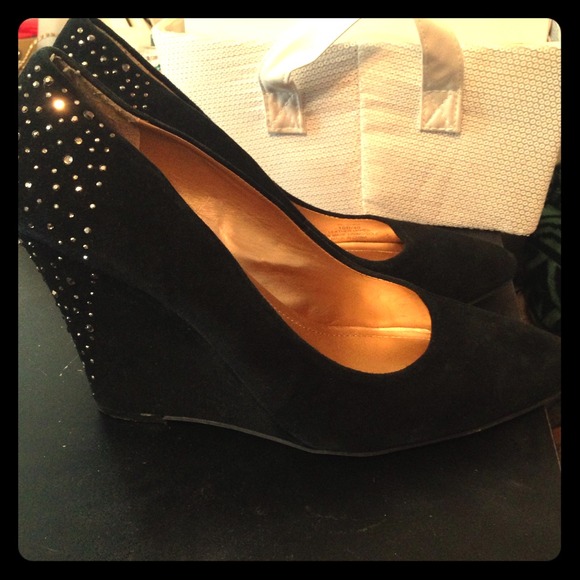 Adorable black BCBG rhinestone heeled wedges - Picture 1 of 1