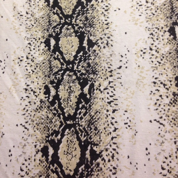 Sold in bundle Bebe snake print dress - Picture 2 of 2