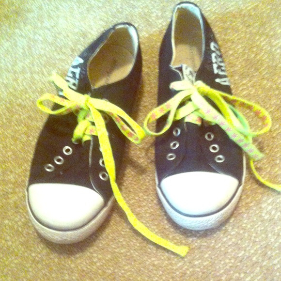 Aeropostale shoes