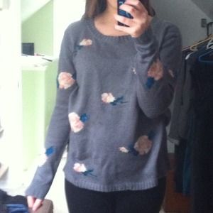 Oversized Gray Floral Sweater