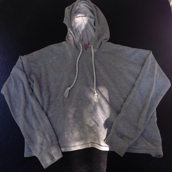 Cropped pull over sweater