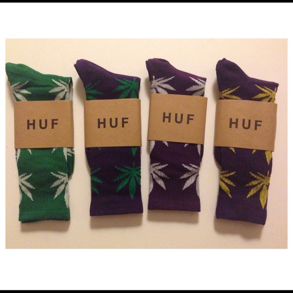 4 pairs of HUF socks