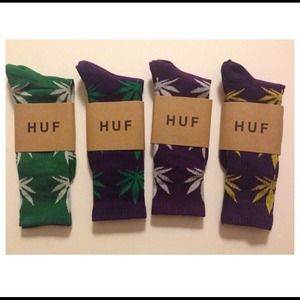 4 pairs of HUF socks