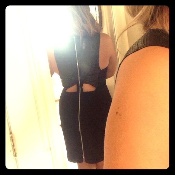 Little black dress !