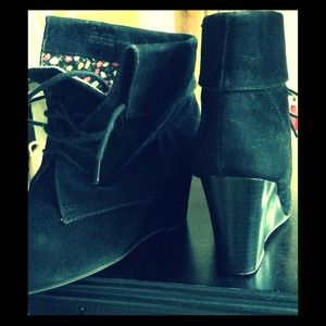 🔴JUST REDUCED!🔴LACE UP,  WEDGE,  ANKLE BOOTS!!