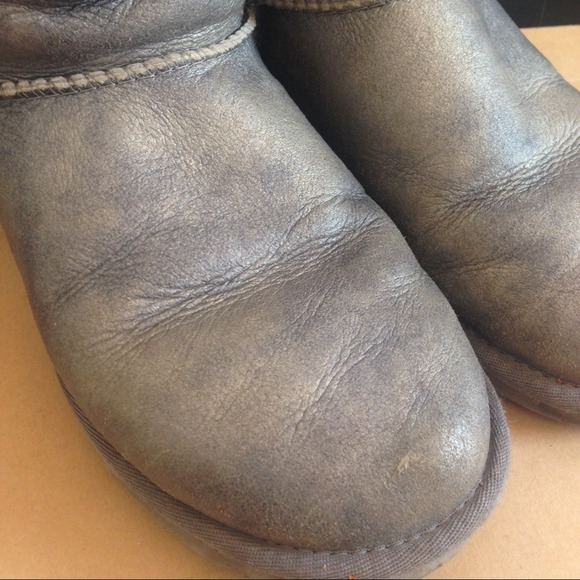 UGG Boot - Picture 5 of 5