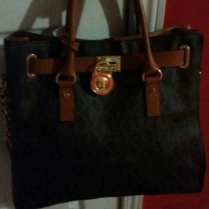 As good as new MK Hamilton Purse