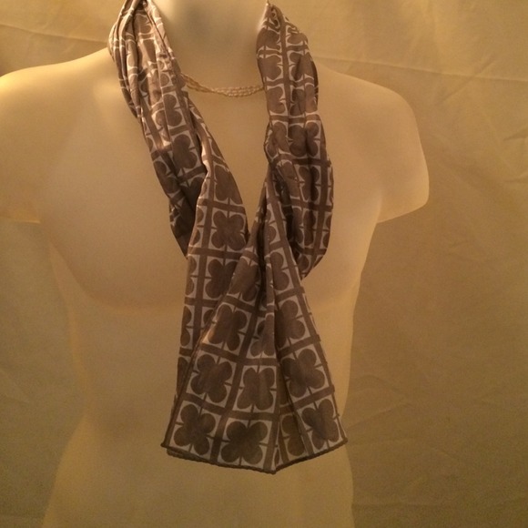 Liz Claiborne scarf grey and white