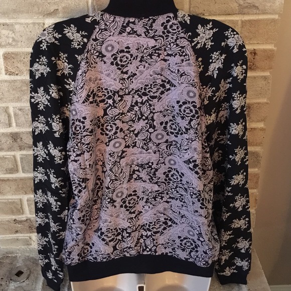 •• s o l d •• Free People baseball jacket - Picture 4 of 4