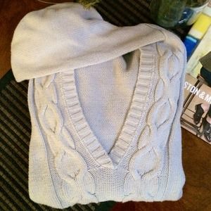 Knitted V-neck/Hooded Sweater