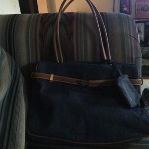 Tommy Hilfiger purse!!!