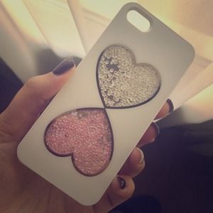 Crystal hearts iPhone 5/5s case