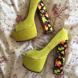 DV8 floral/suede platforms