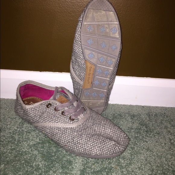 TOMS gray Cordones