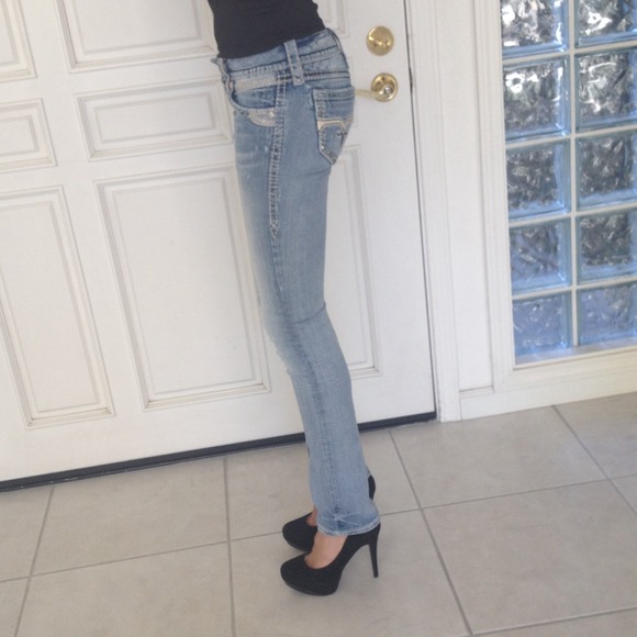 Light wash Rock Revivals size 25 - Picture 2 of 4