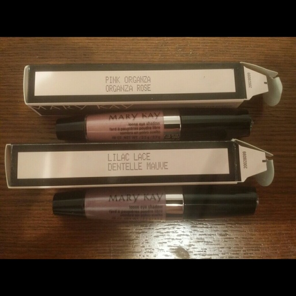 !!!MAKE-UP!!! Mary Kay Loose Eye Shadow - Picture 2 of 3