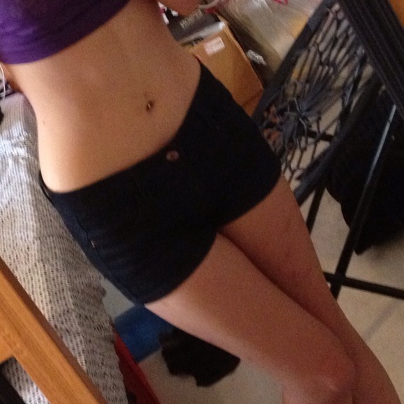 Dark Denim Forever 21 Stretchy Jean Shorts 💙