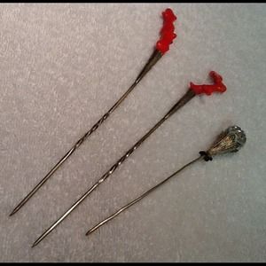 VINTAGE TRIO OF CHINESE HAIRPINS
