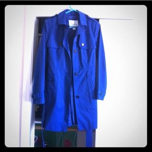 Royal blue coat 💕