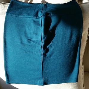 F21 Dark Green Skirt with Back Zipper