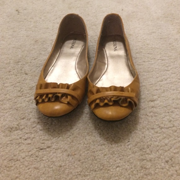 Barely worn Merona Flats Mustard Yellow
