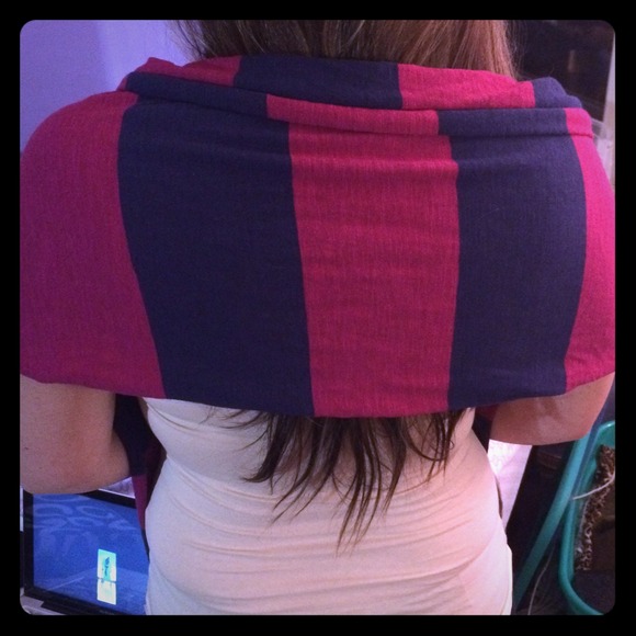 American Eagle Striped Scarf🐦