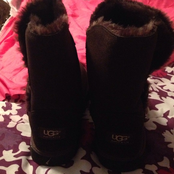 Never worn uggs!