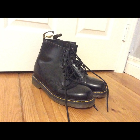 Dr. Martens size 9 1/2