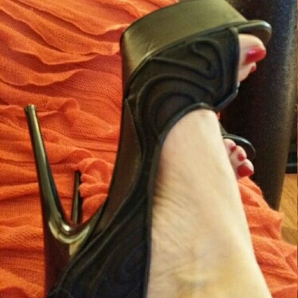 💕HP💕LAMB PLATFORM STILETTOS - Picture 4 of 4