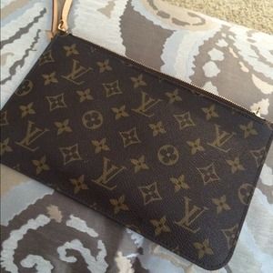 275 p authentic Louis Vuitton pouch