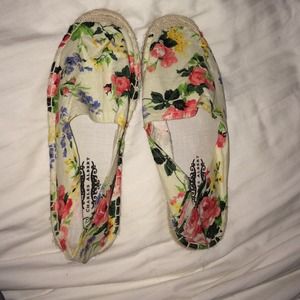 Floral espadrilles