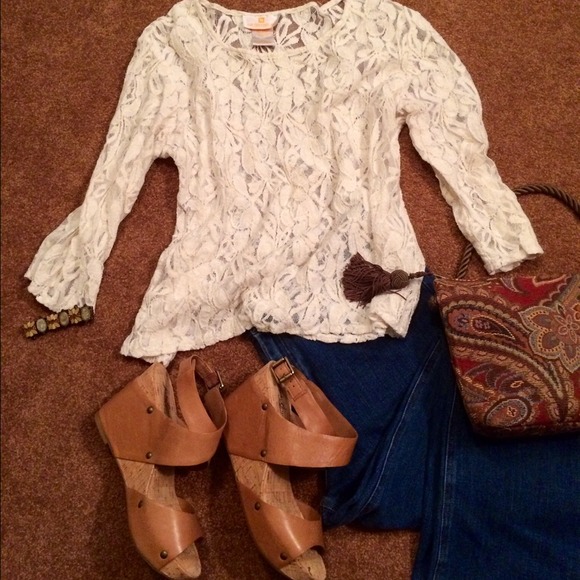 Metro Wear Tops - Ivory Lace T Shirt