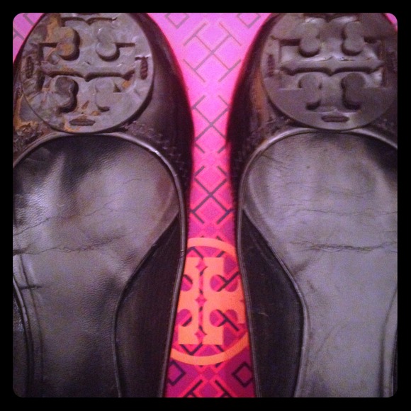 SOLD!!! Tory Burch Flats