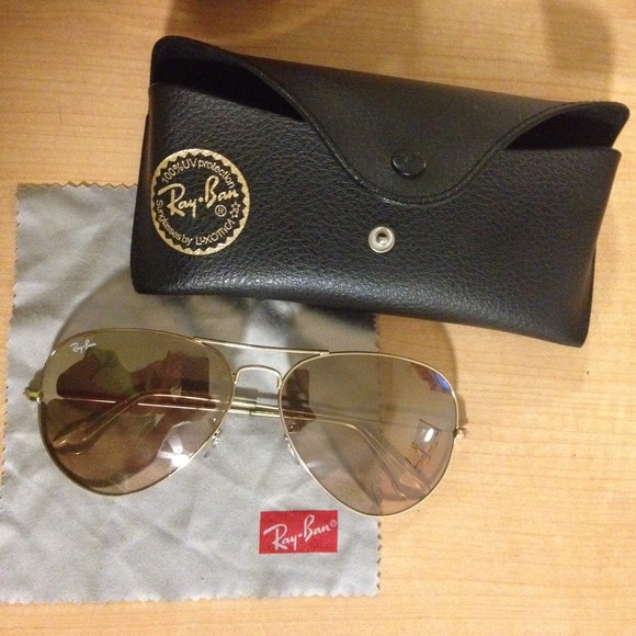 Large Ray Ban Aviators sunglasses
