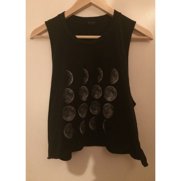 Brandy Melville moon phases cropped muscle tee