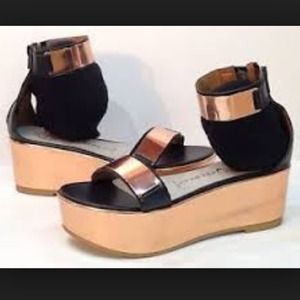 Jeffrey Campbell Lars Flatform in black/rosegold