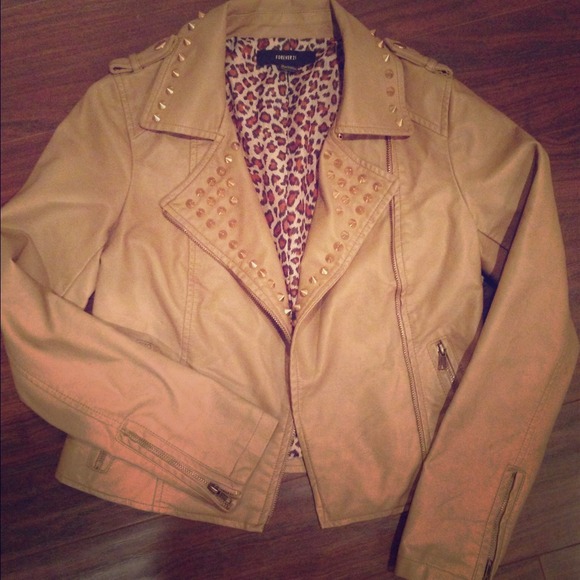 HOT camel studded leather jacket!