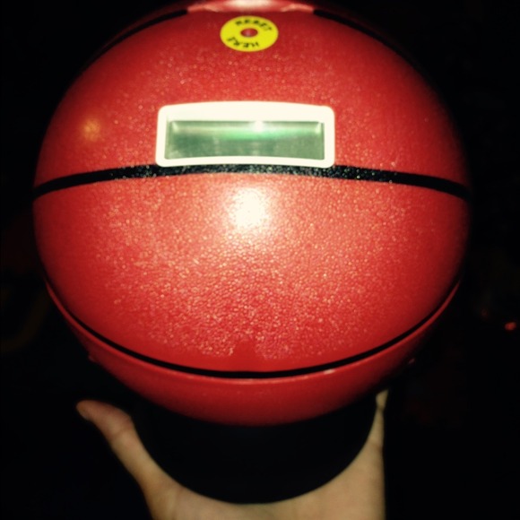 Basketball coin bank