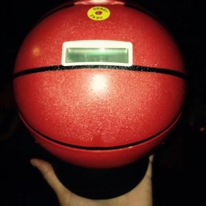 Basketball coin bank