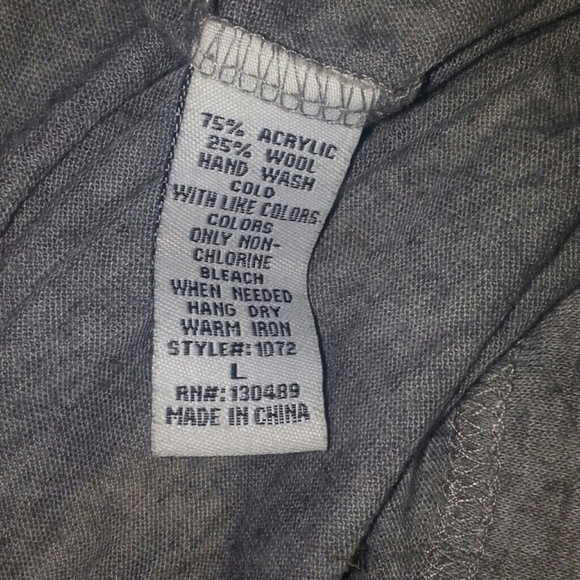 Plain Grey Tee - Picture 4 of 4