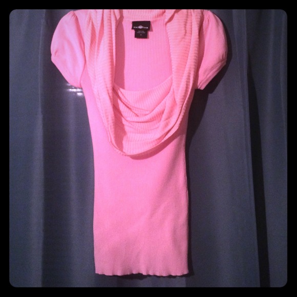 Small baby pink scoop neck sweater