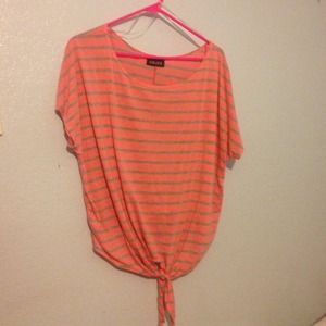 Tie-knot Tshirt. Made by objex