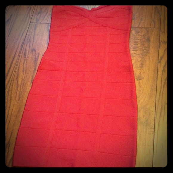 Bebe bandage strapless dress