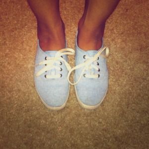 Blue & cream keds