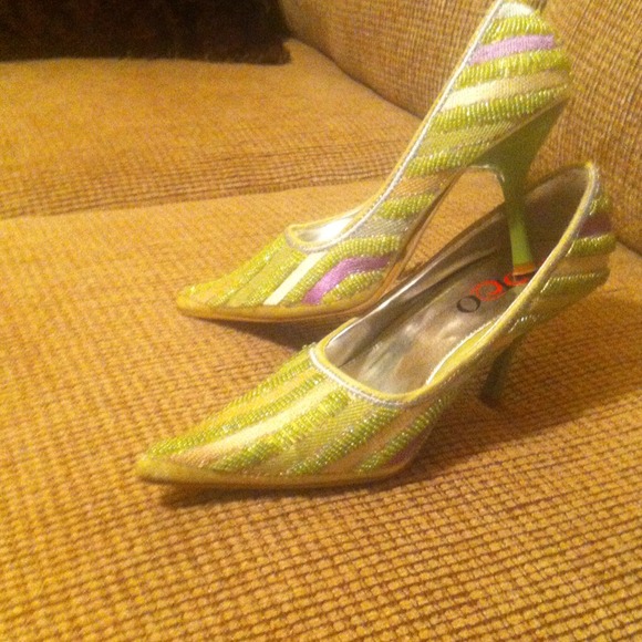 Green pumps - Picture 2 of 3